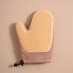 Pet Grooming Glove for Loose Fur and Bathing, image 2